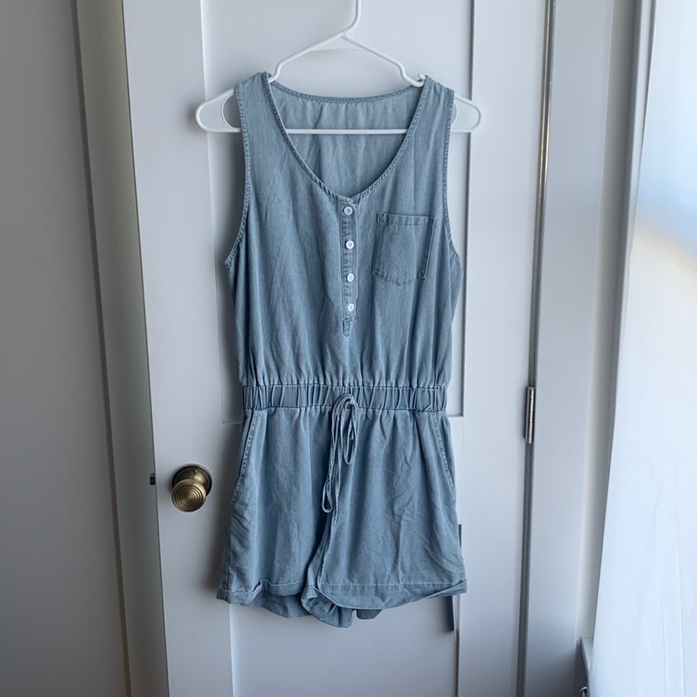 *NWT* Cupshe Denim Half-Button Romper (Size M)